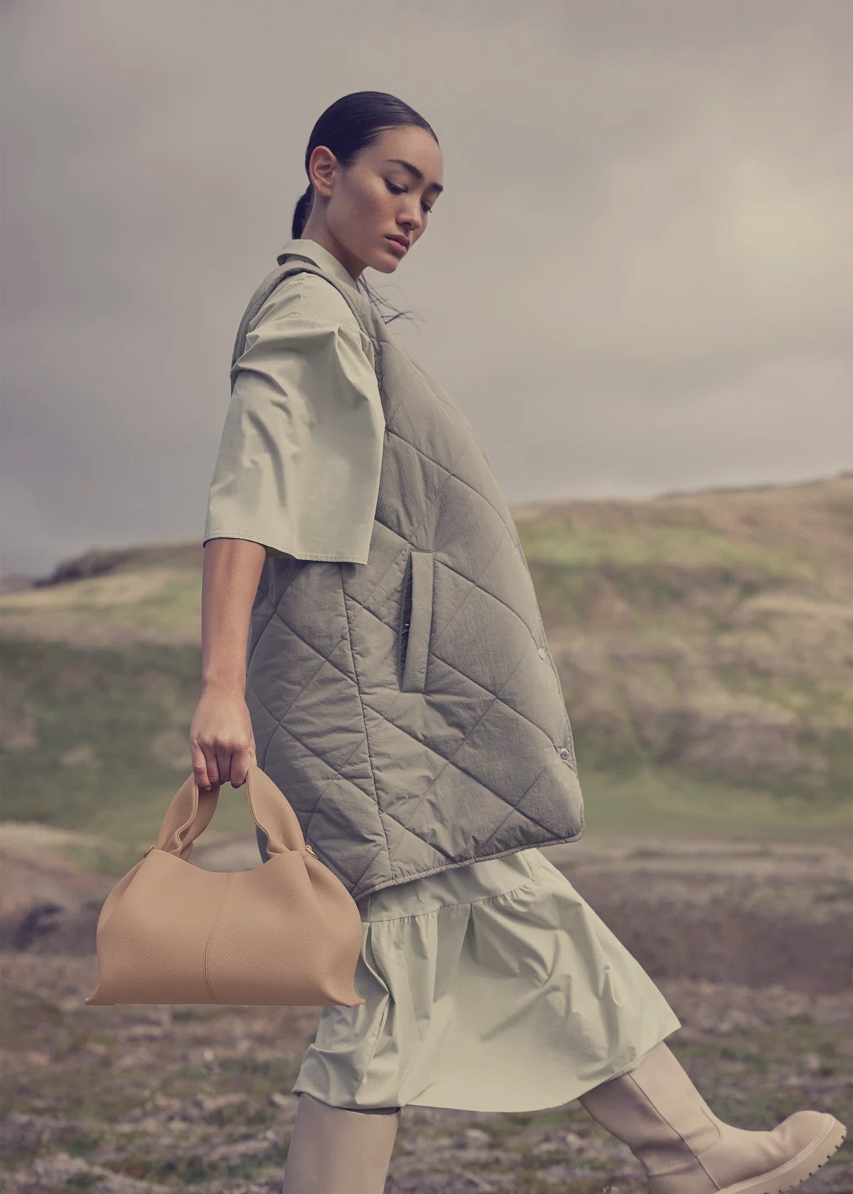 Numéro Neuf Edition Textured Beige
